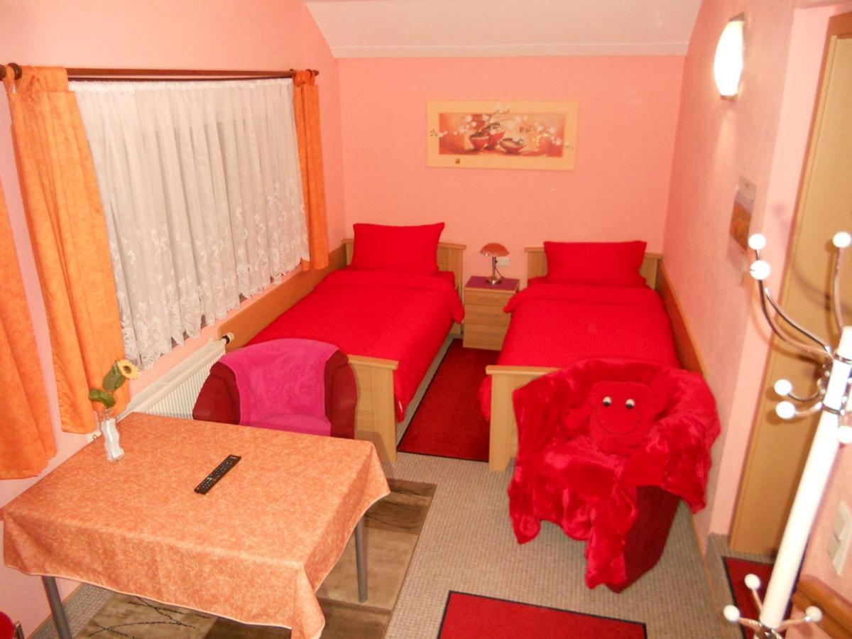 Familienpension Erfurt Extérieur photo