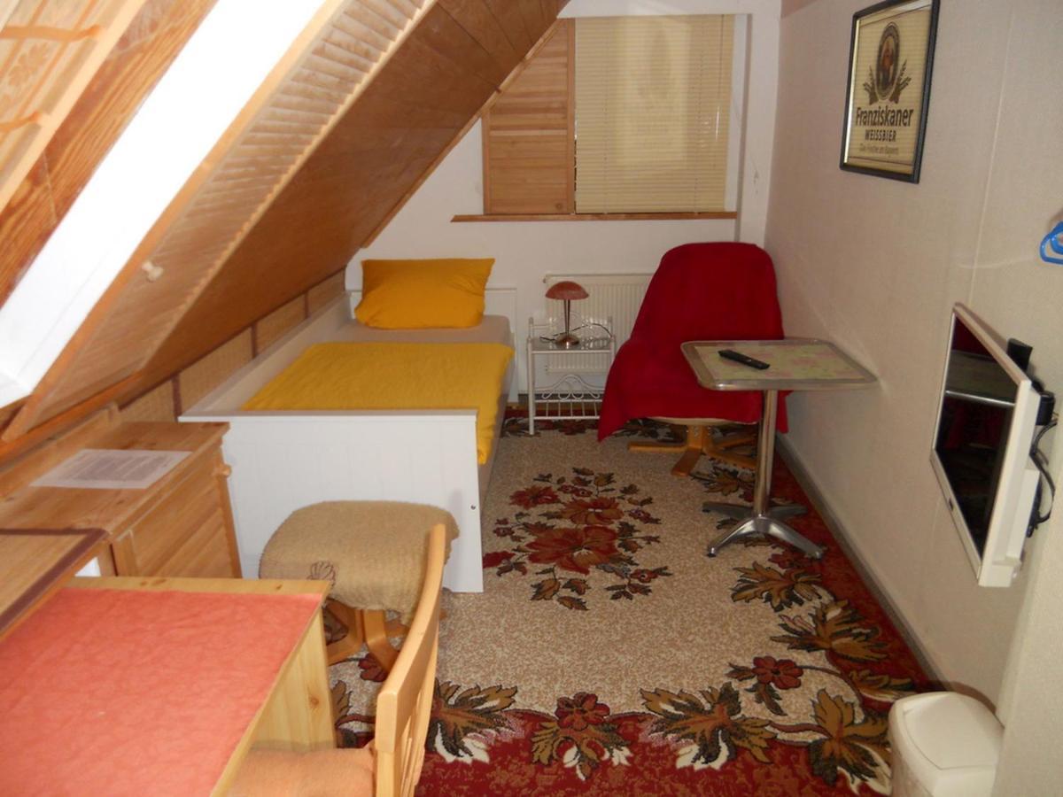 Familienpension Erfurt Extérieur photo